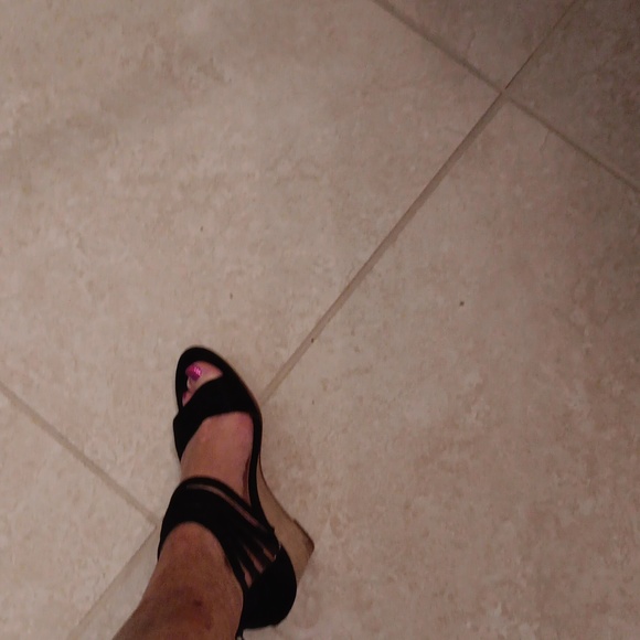 WomensEUC black suade size 5,sandal. - Picture 3 of 12
